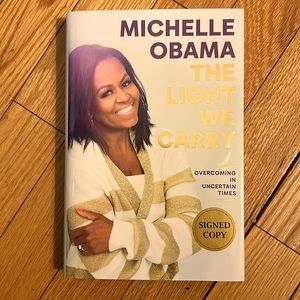 ⭐️NEW⭐️ The Light We Carry Book Signed by Michelle Obama